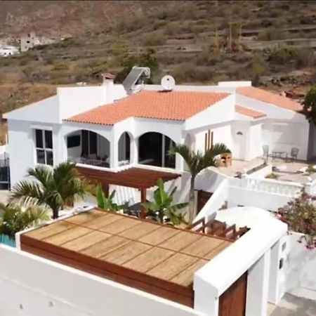 Gezellige Villa Met Prachtig Zicht En Zwembad Arona  Exterior foto