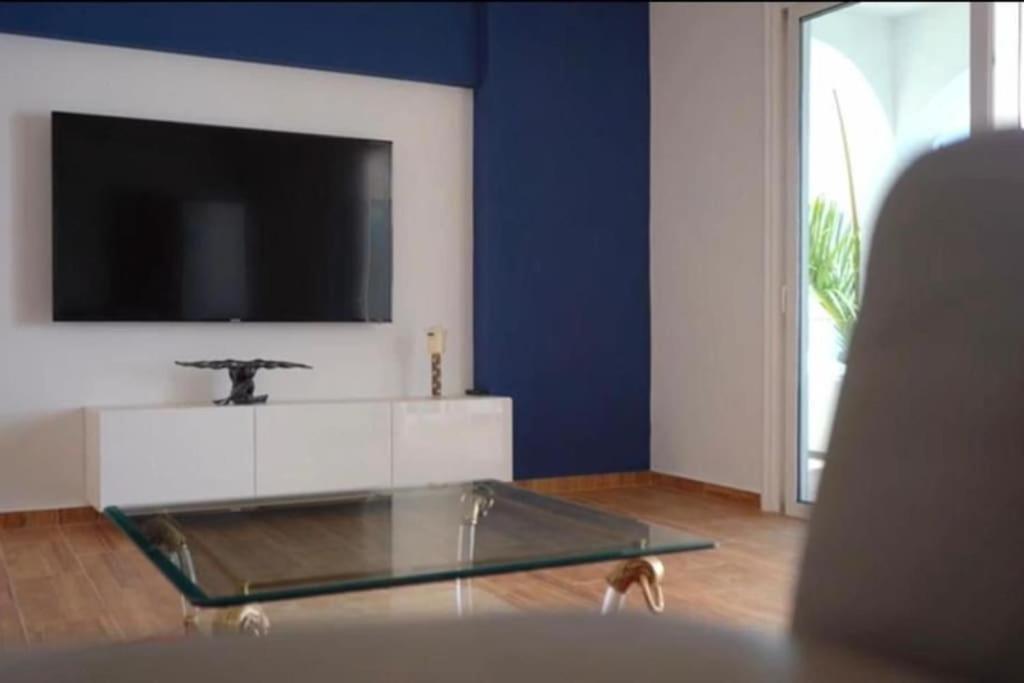 Gezellige Villa Met Prachtig Zicht En Zwembad Arona  Exterior foto