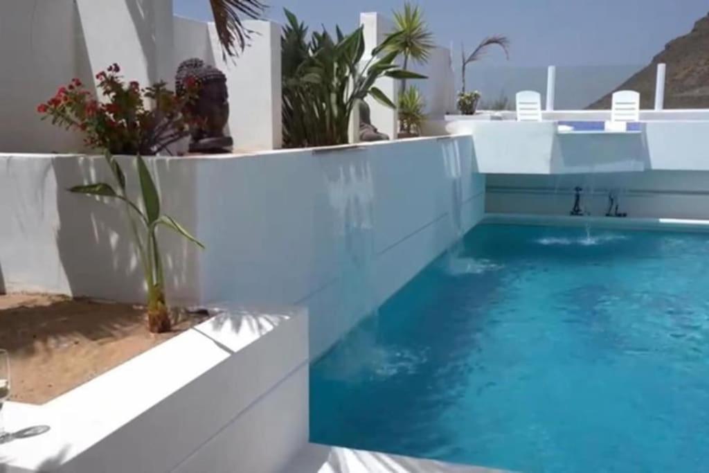 Gezellige Villa Met Prachtig Zicht En Zwembad Arona  Exterior foto