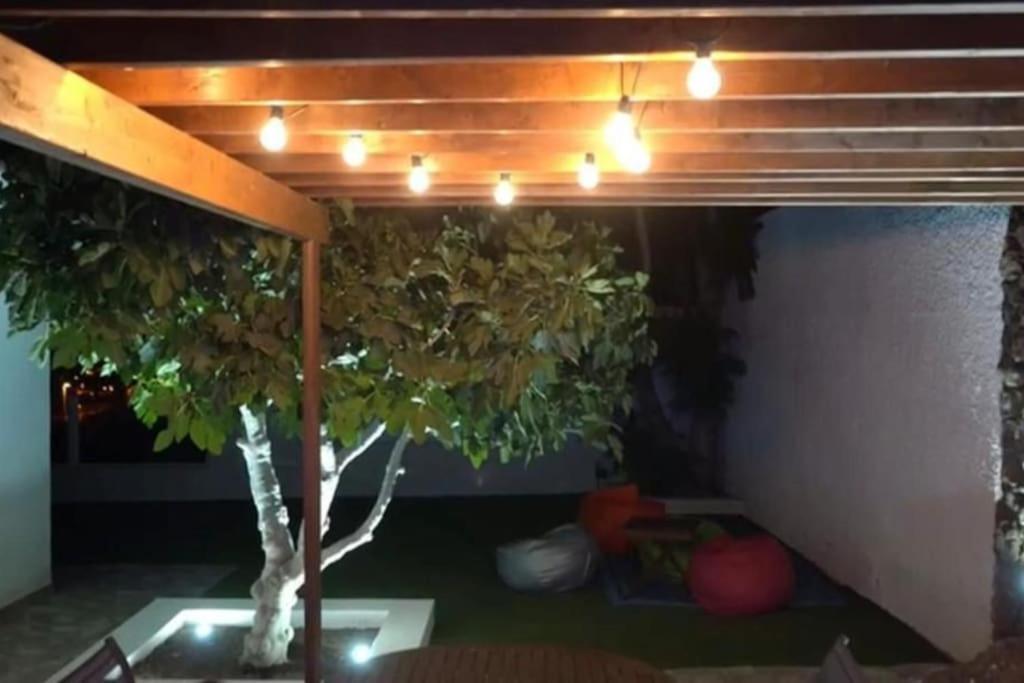 Gezellige Villa Met Prachtig Zicht En Zwembad Arona  Exterior foto