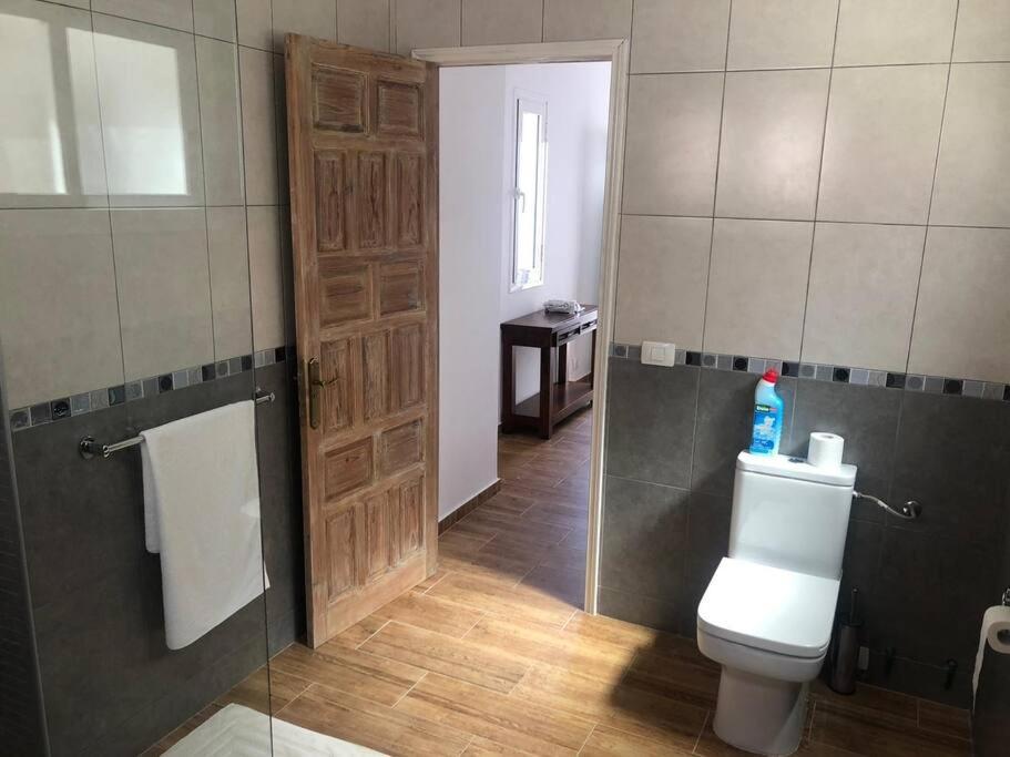 Gezellige Villa Met Prachtig Zicht En Zwembad Arona  Exterior foto