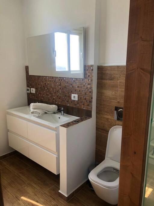 Gezellige Villa Met Prachtig Zicht En Zwembad Arona  Exterior foto